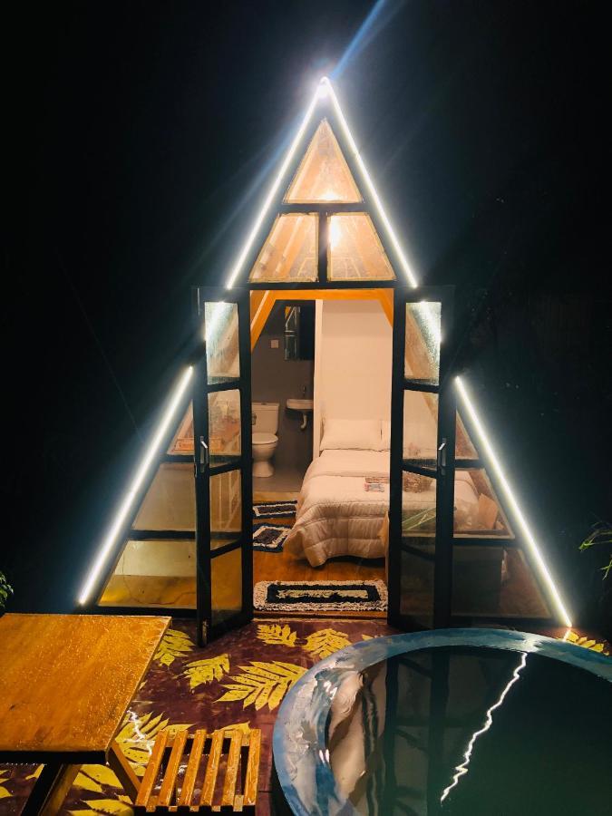 The We2 "Wildwood Elegance Escape" Bed and Breakfast Induruwa Exteriör bild
