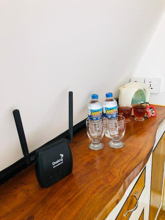 The We2 "Wildwood Elegance Escape" Bed and Breakfast Induruwa Exteriör bild