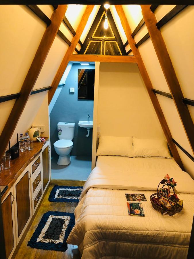 The We2 "Wildwood Elegance Escape" Bed and Breakfast Induruwa Exteriör bild
